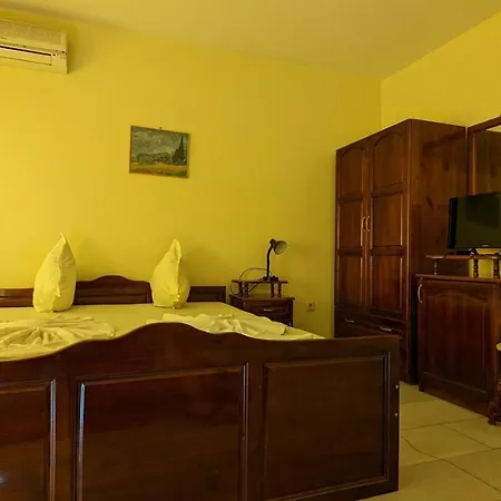Prima Vera Otel 2*