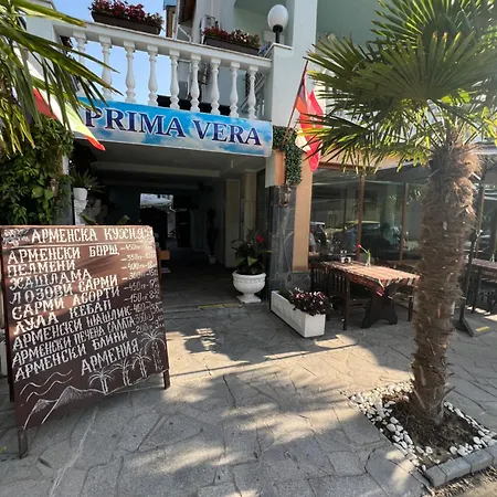 Prima Vera Hotel 2*